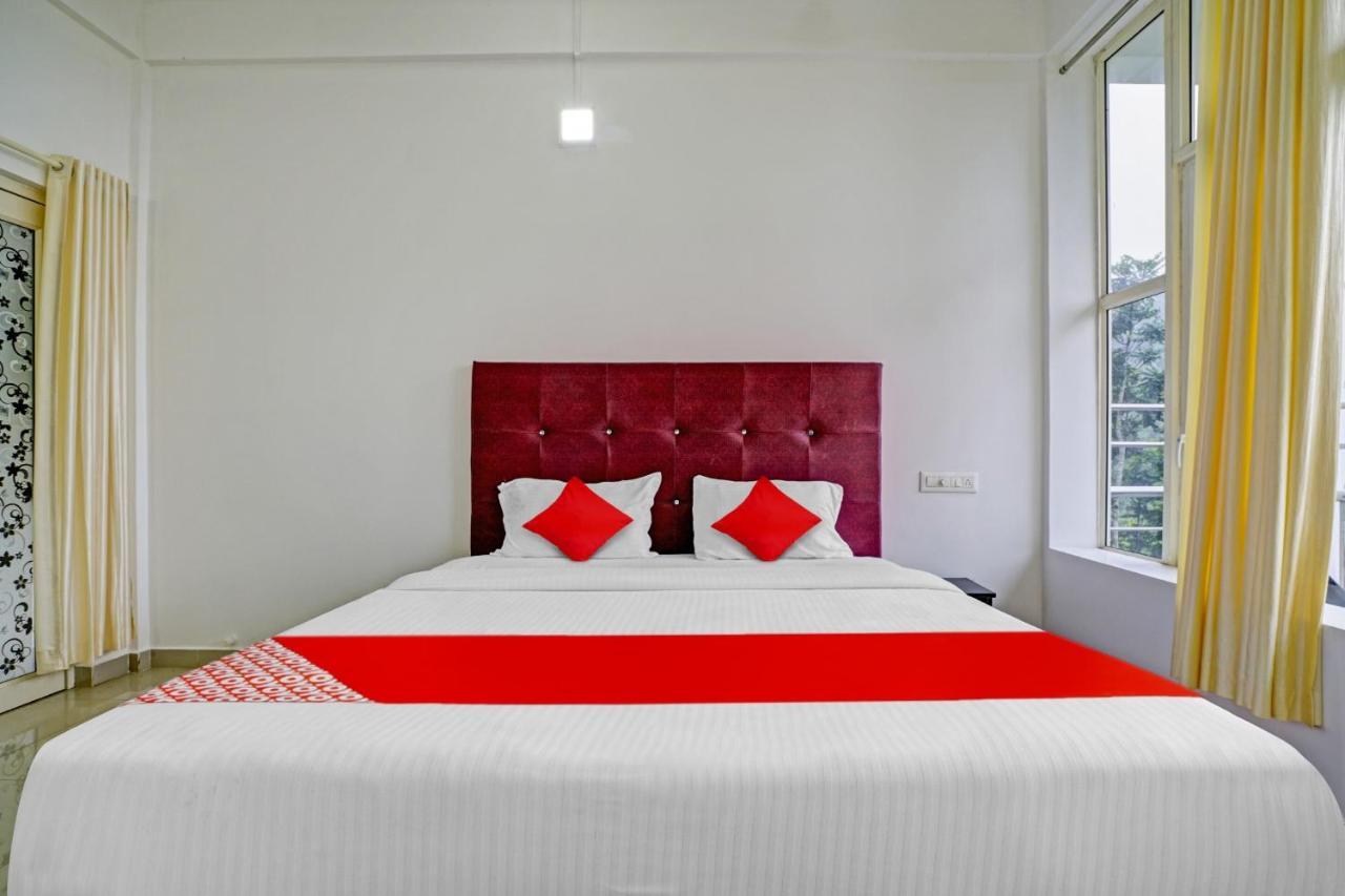 Oyo Flagship 81260 Star Lights Hotel Munnar Exterior foto